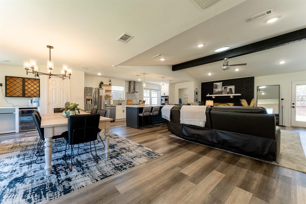 3200 Hilltop Lane