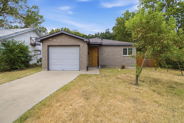3923 METROPOLITAN AVE, DALLAS, TX 75210 - Image ae6daa53456913fab41bcaf6dbd8a081/3767129993