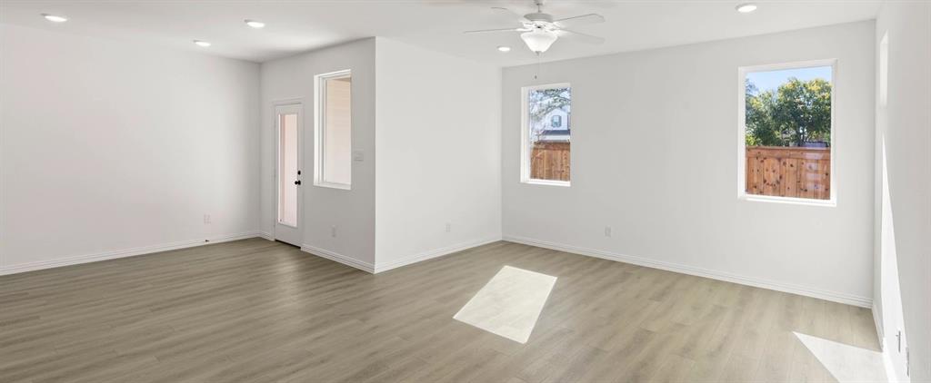 Sereno Oaks at Buckner Terrace - Residential