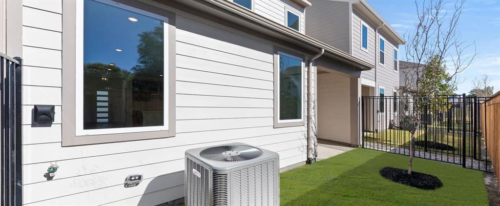 Sereno Oaks at Buckner Terrace - Residential