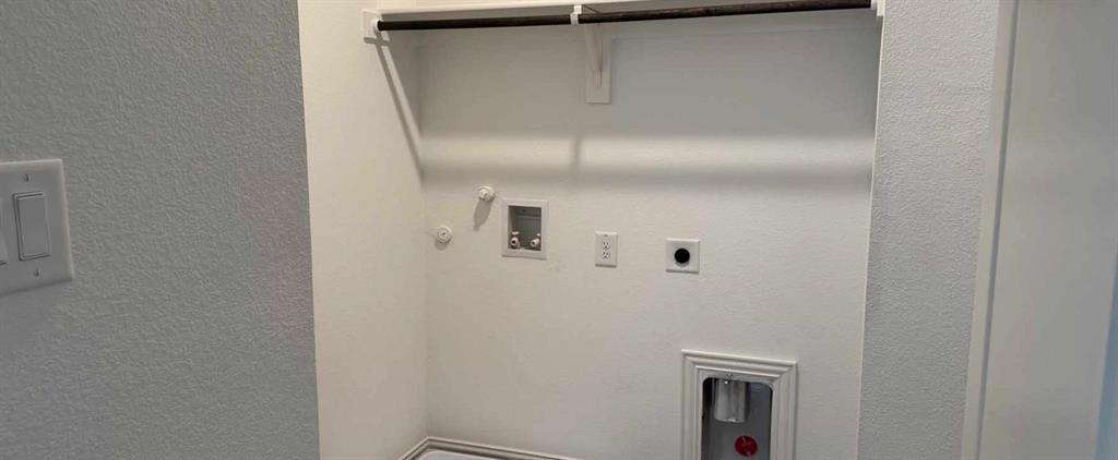 Sereno Oaks at Buckner Terrace - Residential