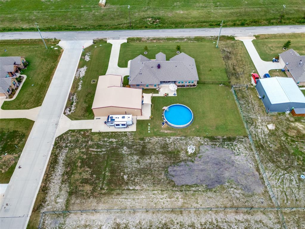 Caddo Mills, Texas 75135, United States, 4 Bedrooms Bedrooms, ,2 BathroomsBathrooms,Residential,Active,187907