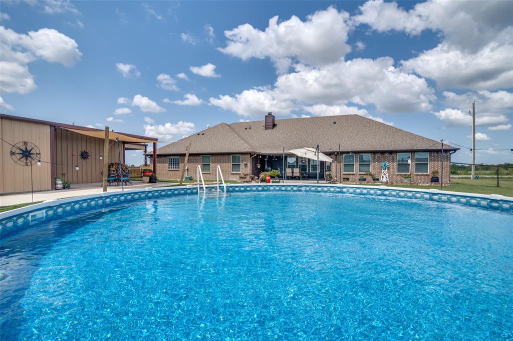 Caddo Mills, Texas 75135, United States, 4 Bedrooms Bedrooms, ,2 BathroomsBathrooms,Residential,Active,187907