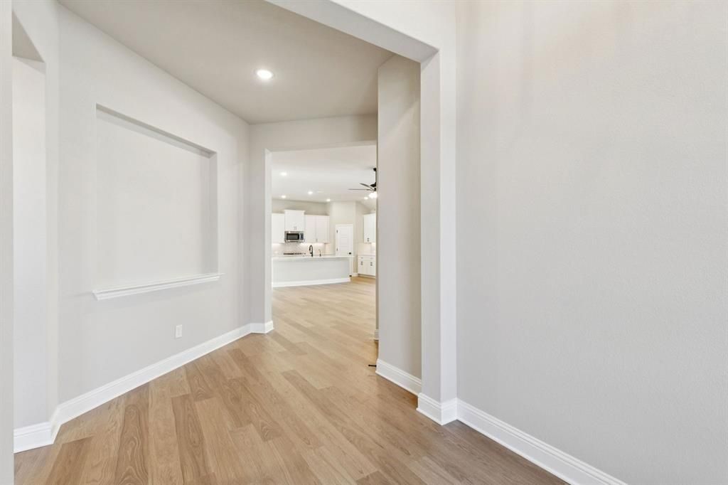 Photo of 4605 Lyre Leaf Drive, Fort Worth, TX 76036 (MLS # 21208306)