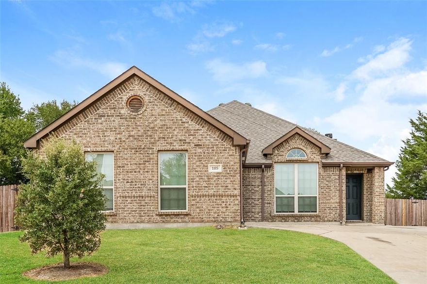 Welcome to your dream home! Step inside this pet-friendly home featuring modern finishings and a layout designed with functionality in mind. Enjoy the storage space found in the kitchen and closets as well as the spacious living areas and natural light throughout. Enjoy outdoor living in your yard, perfect for gathering, relaxing, or gardening! Take advantage of the incredible location, nestled in a great neighborhood with access to schools, parks, dining and more. Don't miss a chance to make this house your next home! Beyond the home, experience the ease of our technology-enabled maintenance services, ensuring hassle-free living at your fingertips. Help is just a tap away! Self-touring is available 8AM-8PM. Apply now!