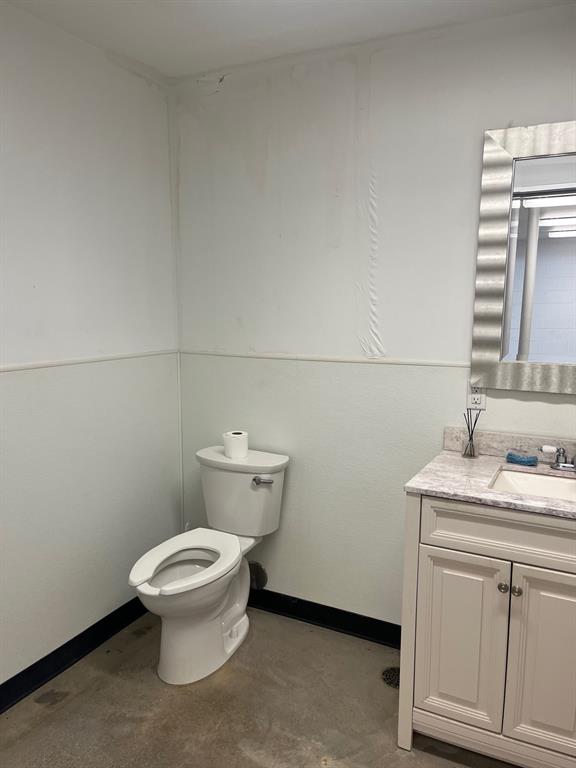 Motor Circle Condo - Commercial Lease