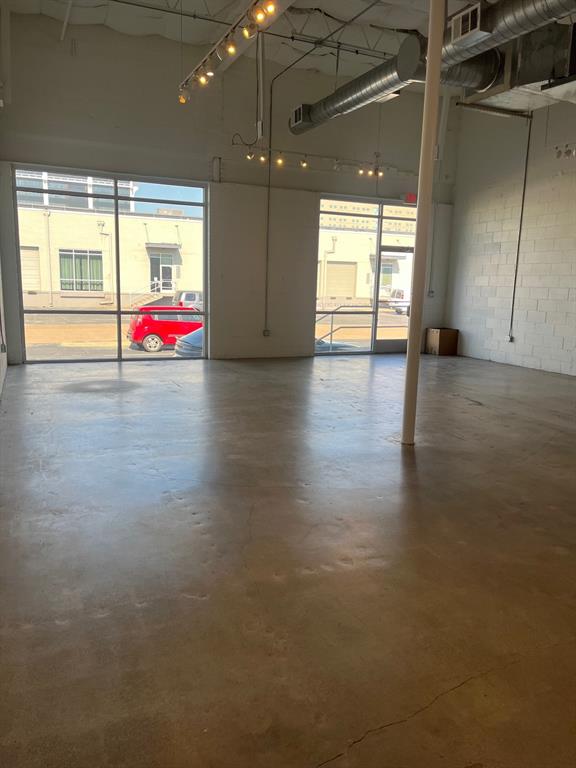 Motor Circle Condo - Commercial Lease