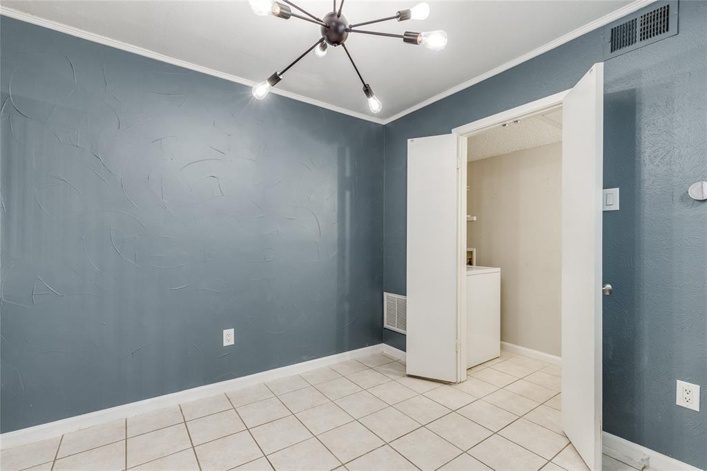 Preston Oaks Crossing Condos 01 & 02 - Residential