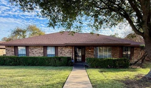 4521 Cinnamon Hill Drive Fort Worth TX 76133