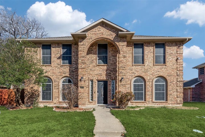 Photo 1 of 24 — 6814 Silver Lake Drive, Rowlett, TX 75089