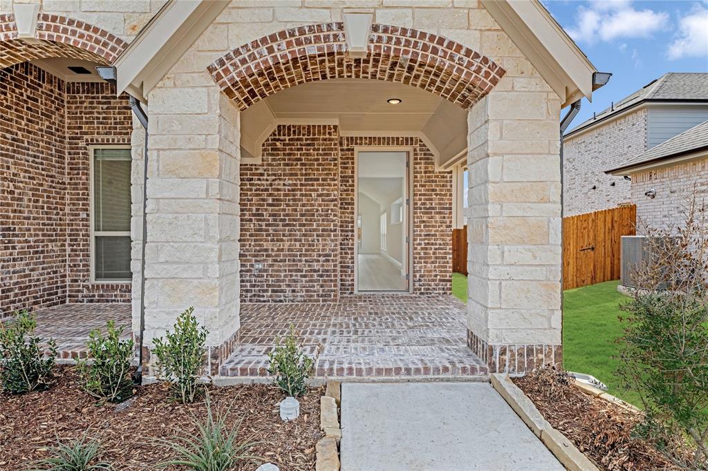 901 Split Oak Lane