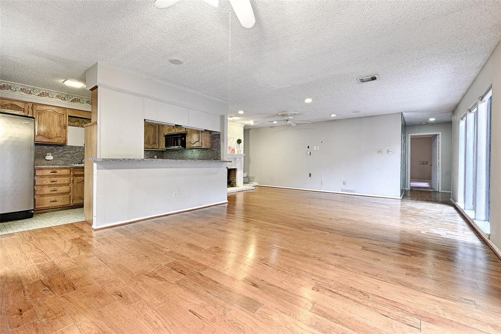 Trafalgar Square Ph 06 - Residential