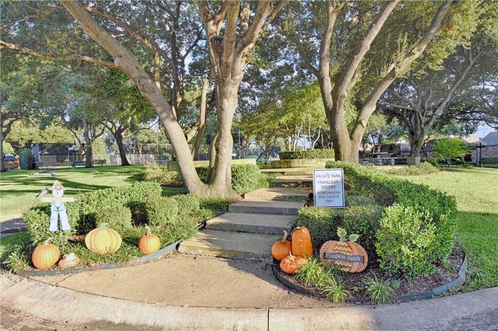 Trafalgar Square Ph 06 - Residential