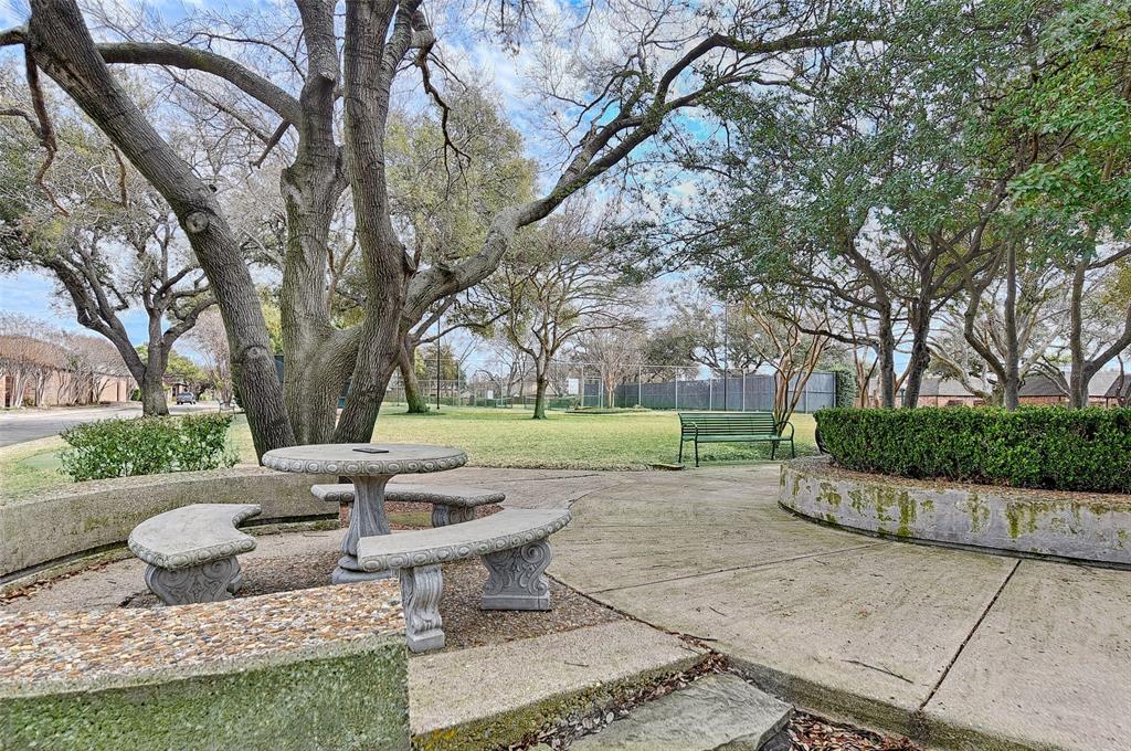 Trafalgar Square Ph 06 - Residential