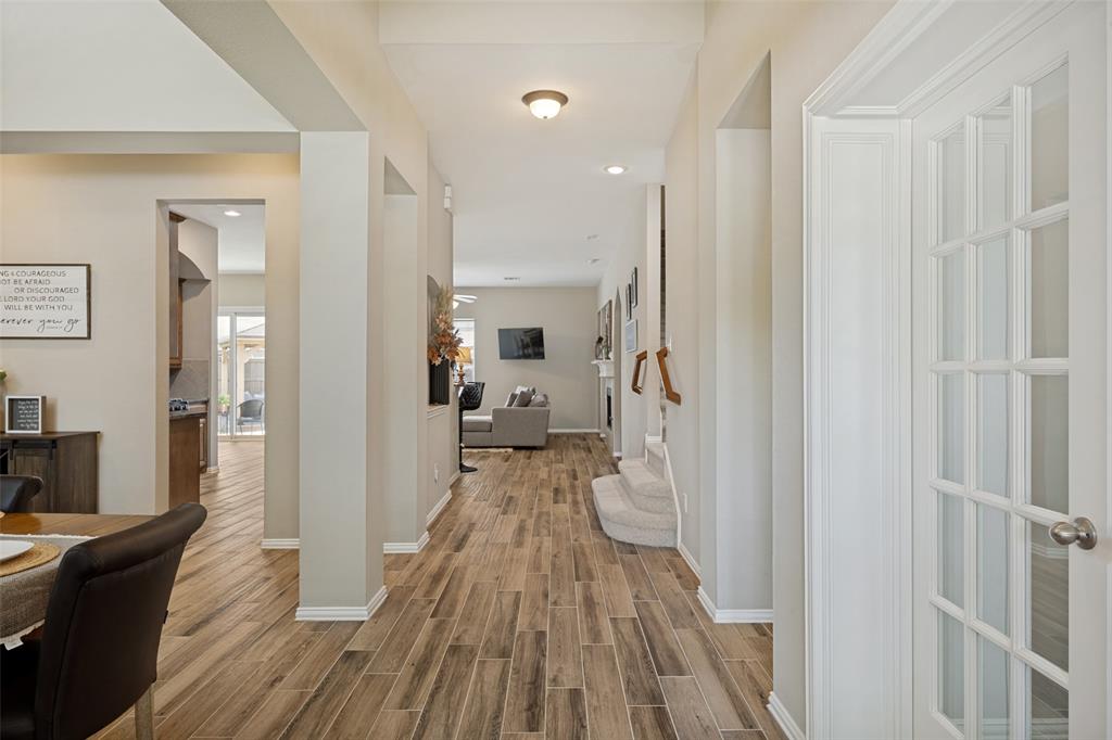 1604 Harvest Glen Drive
