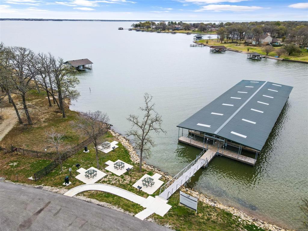 Admiral Shores on Richland Chambers Lake - Land