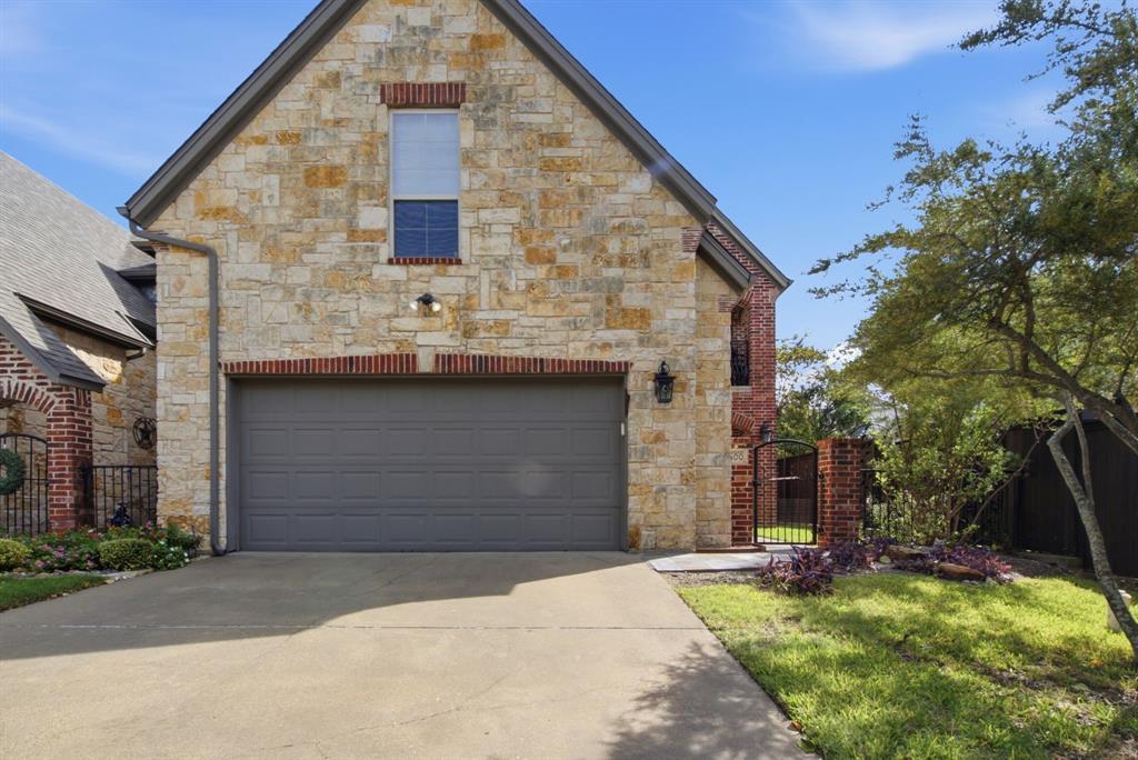 600 N Avalon Court
