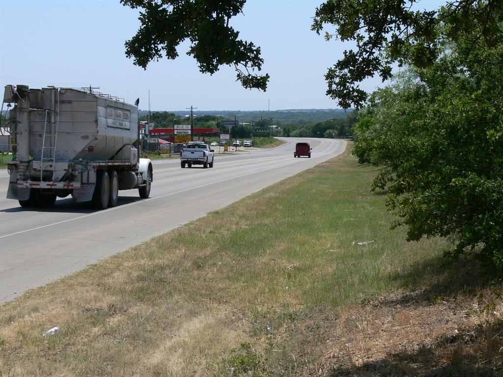 2045 N US Highway 377
