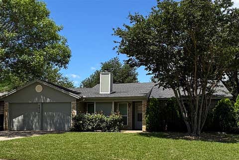 Photo of 5814 Cedar Ridge Drive, Arlington, TX 76017 (MLS # 21301472)