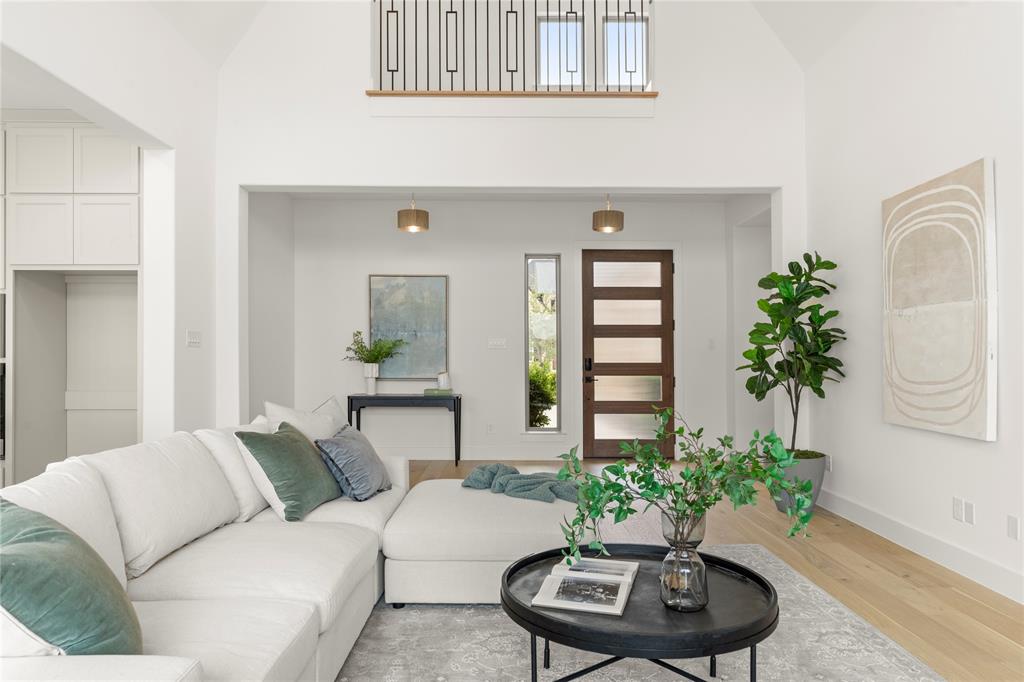 2671 Pelican Point