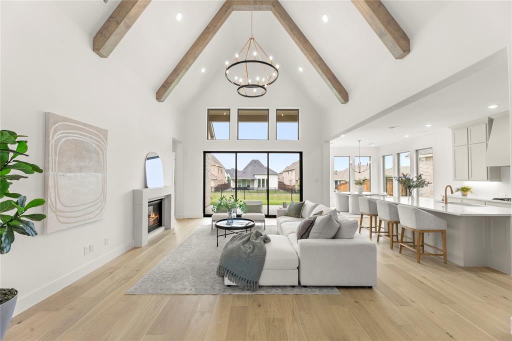2671 Pelican Point