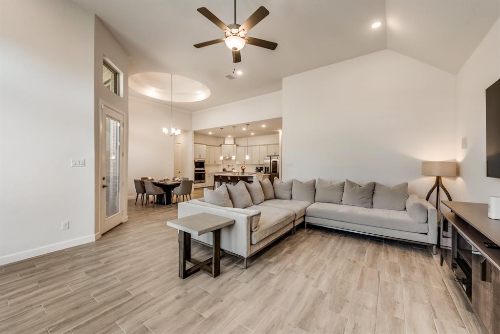 Sonoma Verde - Residential