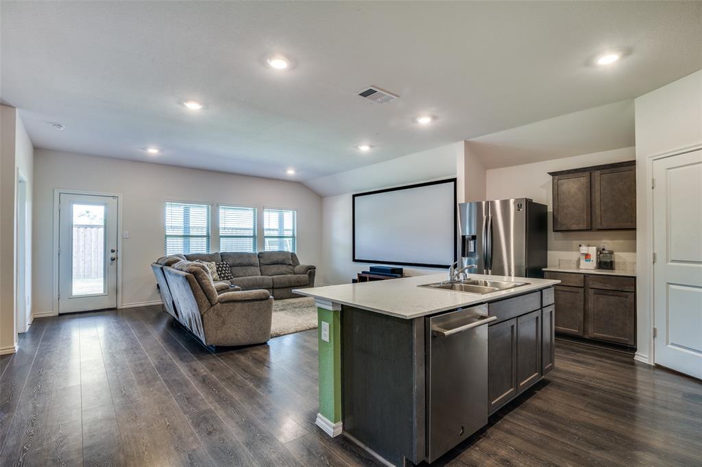 1210 Community Way