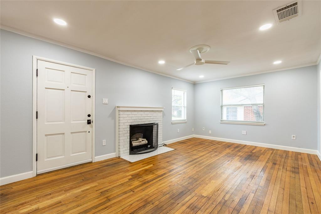 El Tivoli Place - Residential Lease