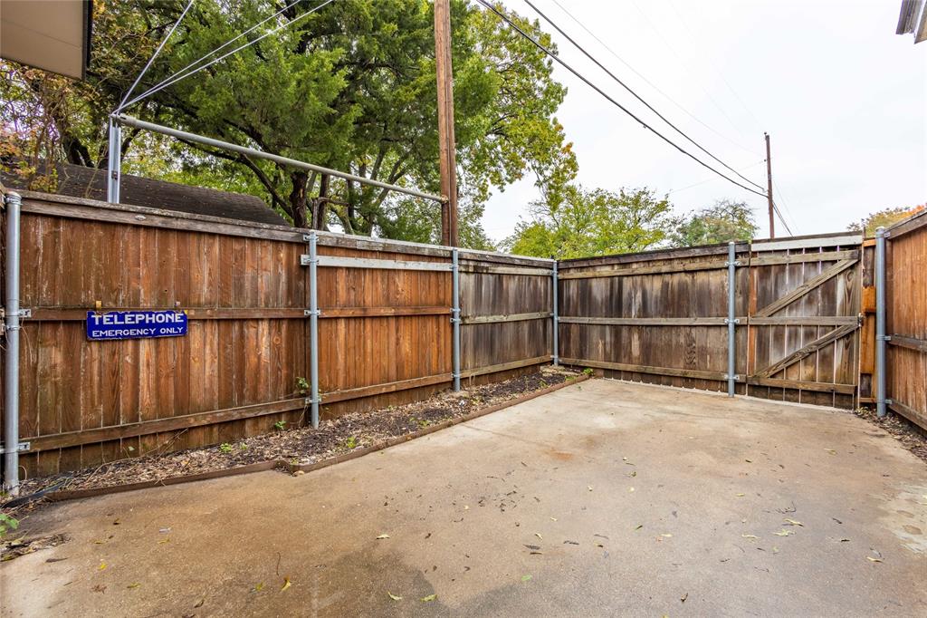 El Tivoli Place - Residential Lease