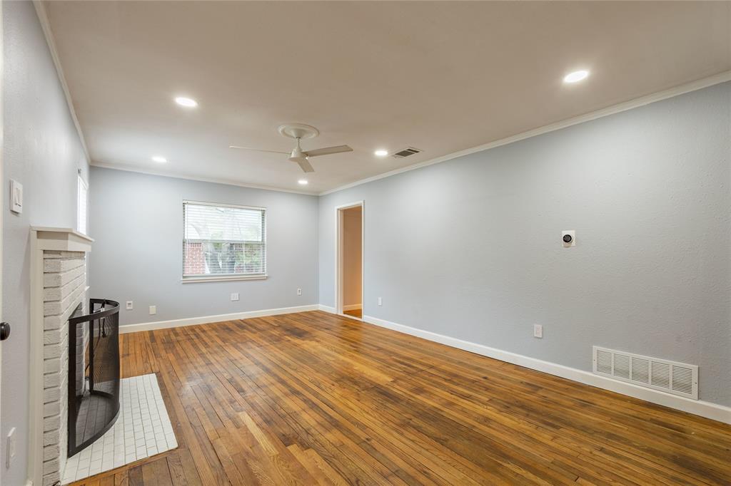 El Tivoli Place - Residential Lease