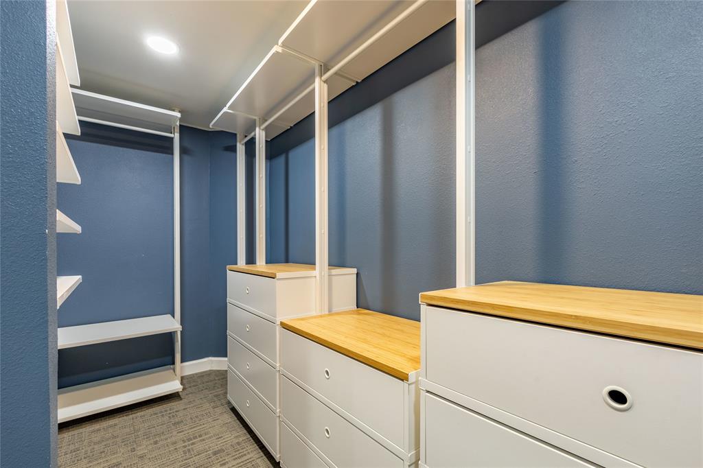 El Tivoli Place - Residential Lease