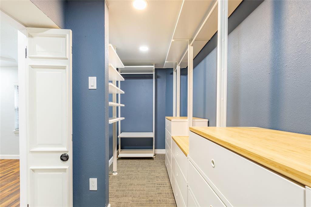 El Tivoli Place - Residential Lease