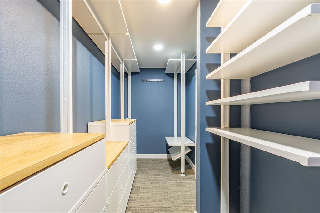 El Tivoli Place - Residential Lease