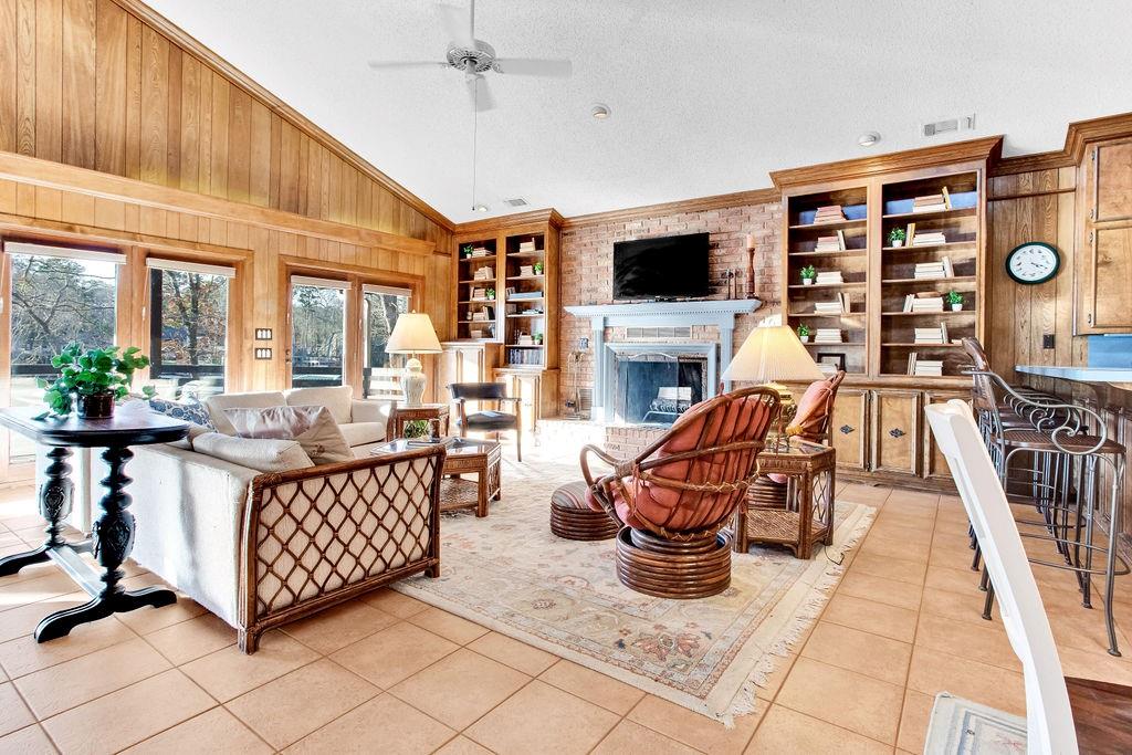 Hide A Way Lake - Residential