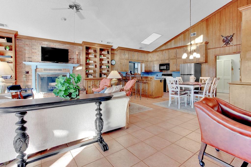 Hide A Way Lake - Residential