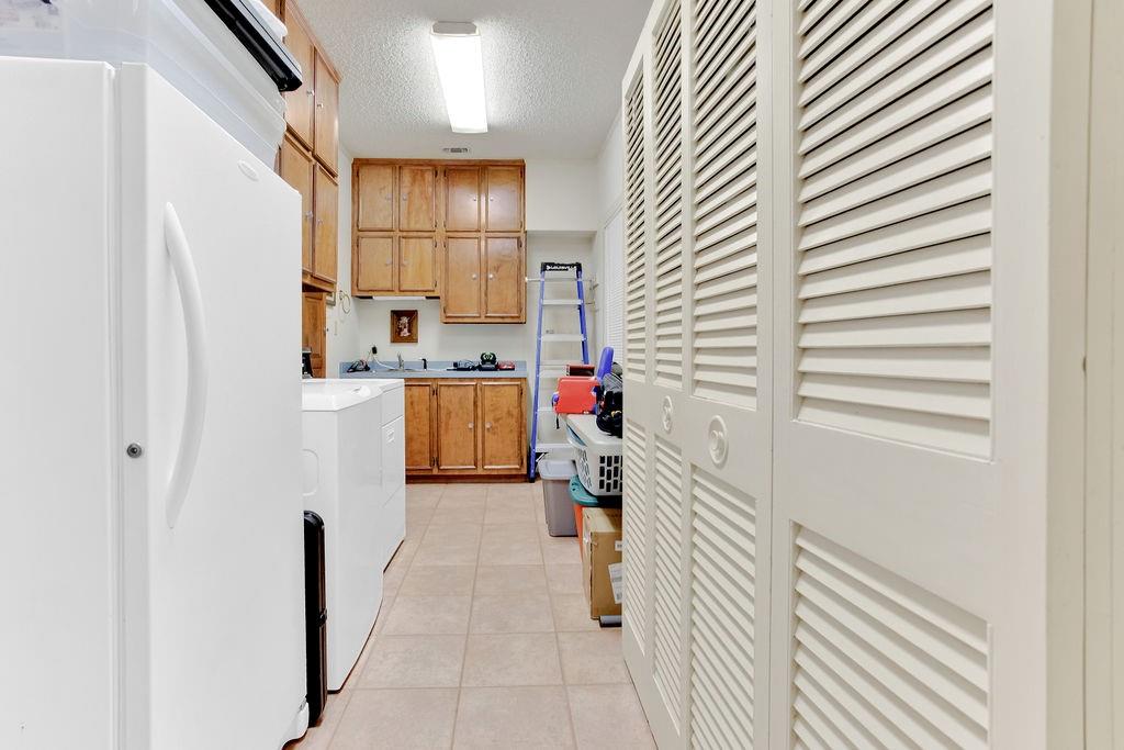 Hide A Way Lake - Residential