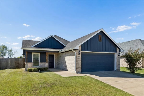 1304 SARATOGA DR, SHERMAN, TX 75092 - Image ae9a0107303da4f4288b6d40dcfb4fa3/751655227