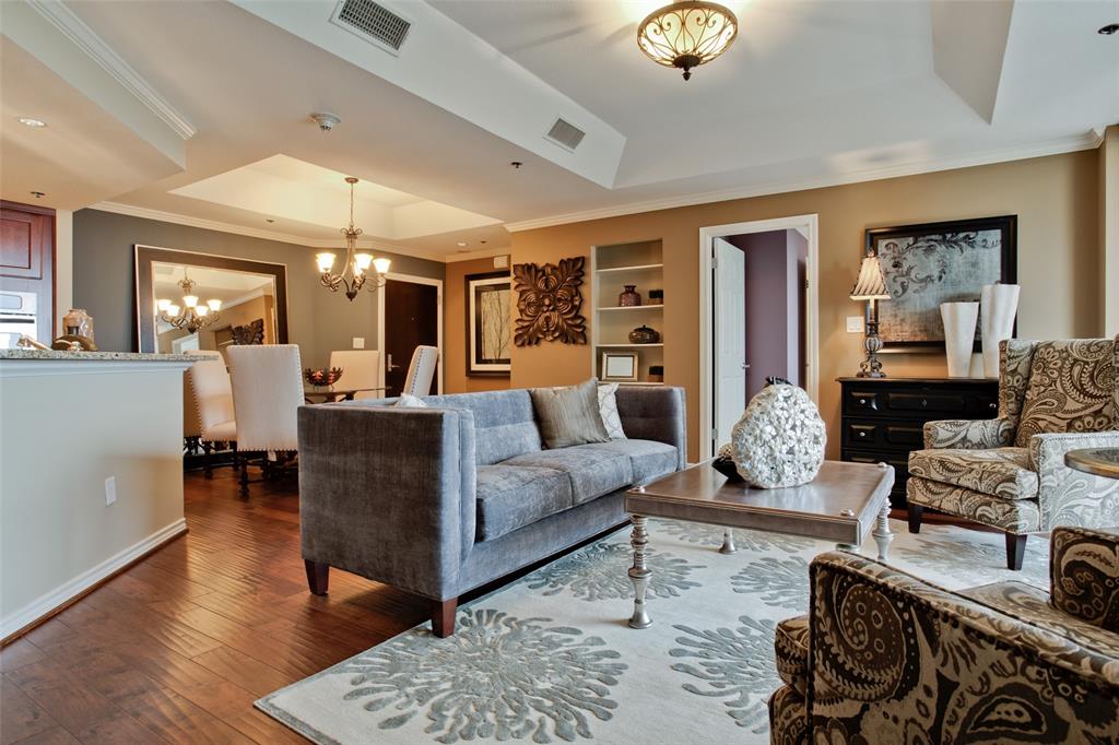 5909 Luther Lane 808