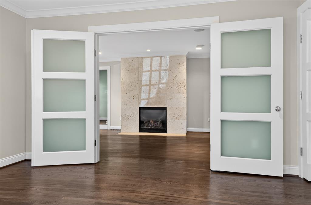 4009 Prescott Avenue