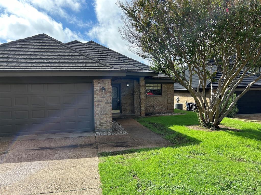 Villas On The Green Add - Residential Lease