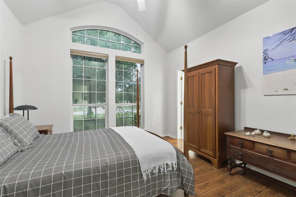 1233 Fox Hunt Trail