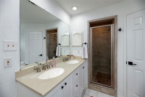 Tiny photo for 4901 Haverford Street, Arlington, TX 76016 (MLS # 21100766)