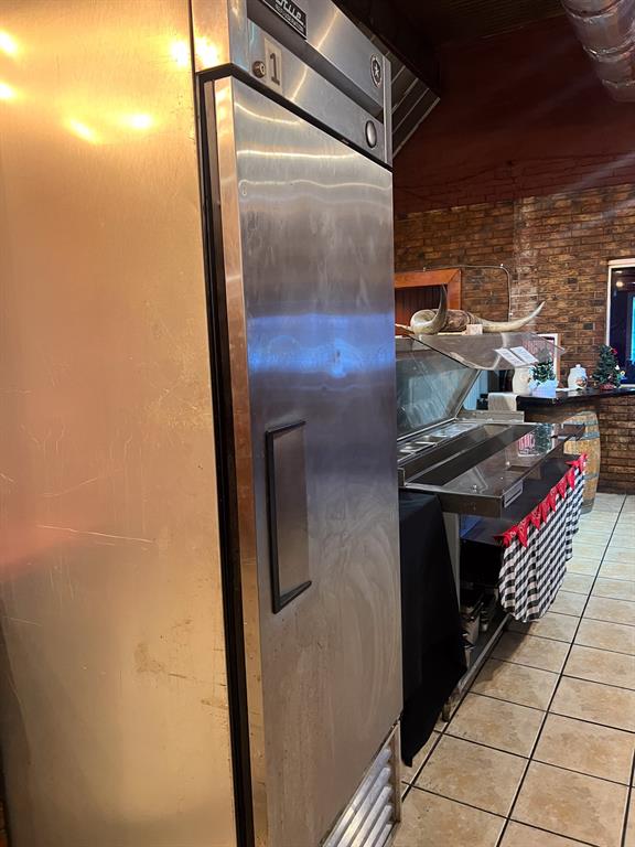 Moore & Nash - Commercial Sale