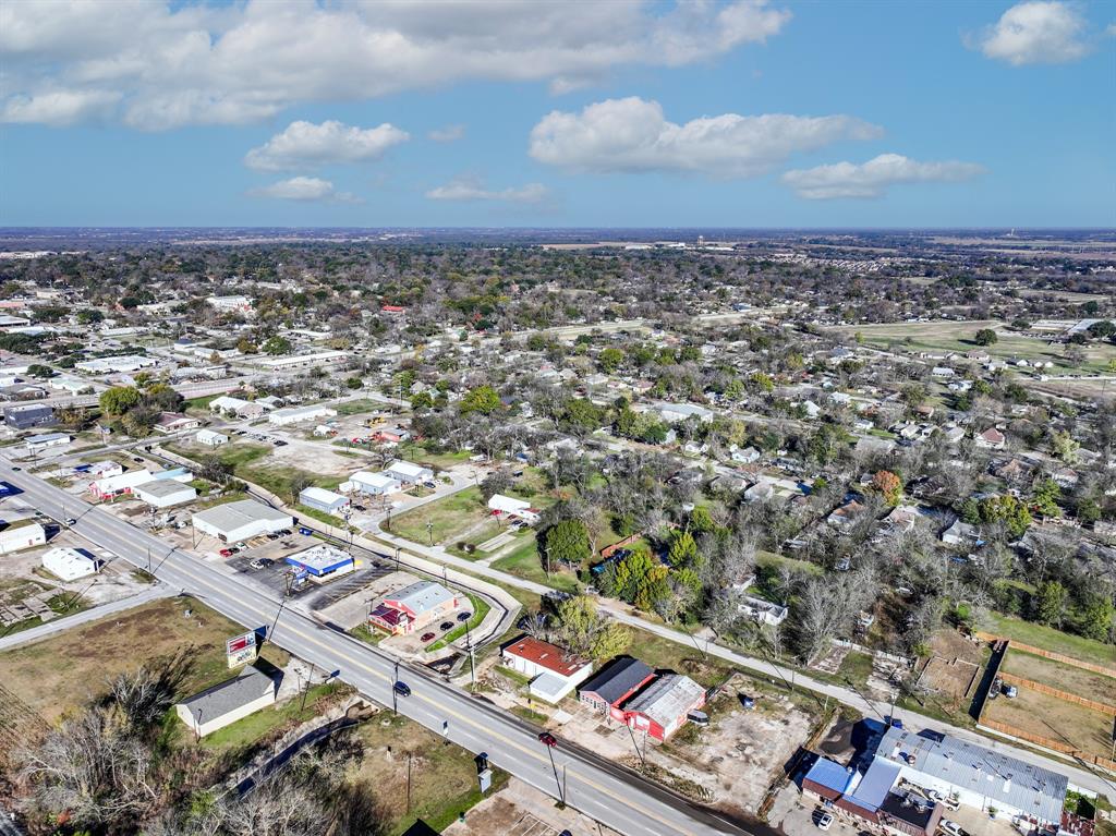 Moore & Nash - Commercial Sale