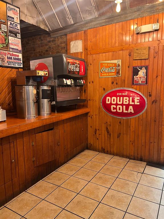 Moore & Nash - Commercial Sale