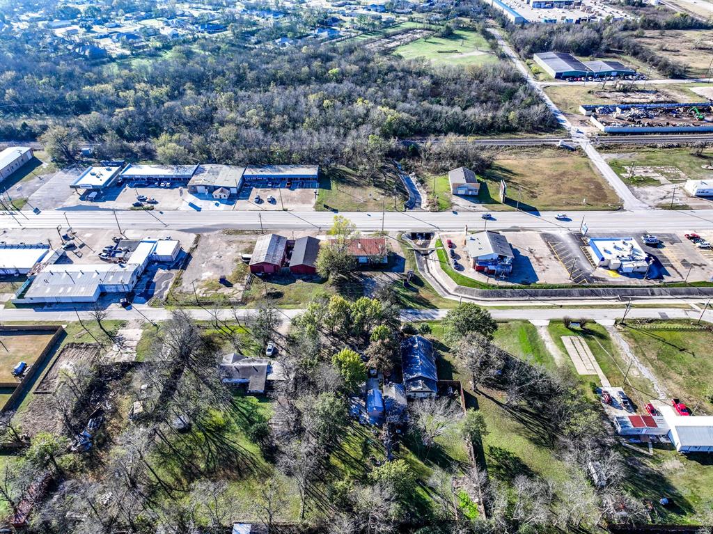 Moore & Nash - Commercial Sale