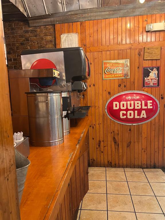 Moore & Nash - Commercial Sale