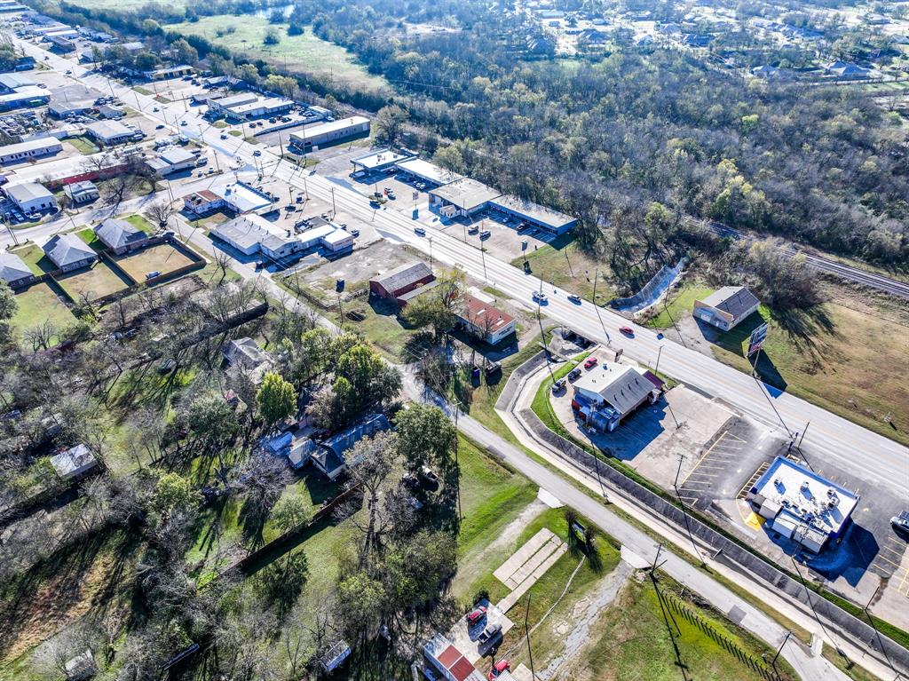 Moore & Nash - Commercial Sale