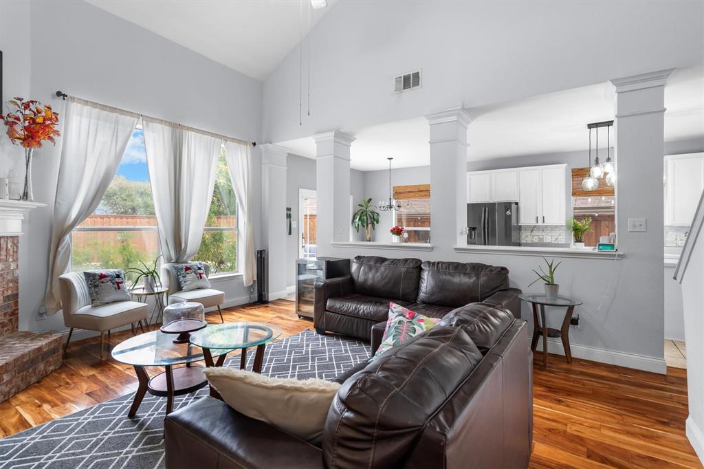 6920 Willow Crest Drive