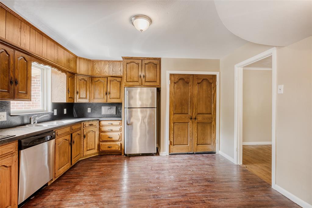 Bob-O-Links Down #4 - Residential